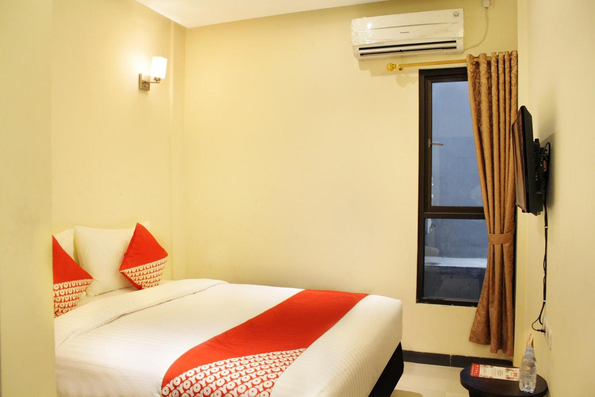 Oyo 148 Cempaka Place Homestay Jakarta Exterior photo